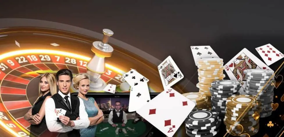 Friendly customer support agent assisting an online casino player, symbolizing 777's transparent operations and excellent service for Filipino players.
